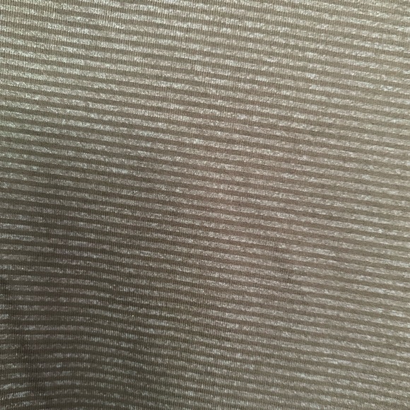 NUX Gray Striped Athletic Top: Round Neck, Back Cutouts, Long Sleeves L - Picture 4 of 7